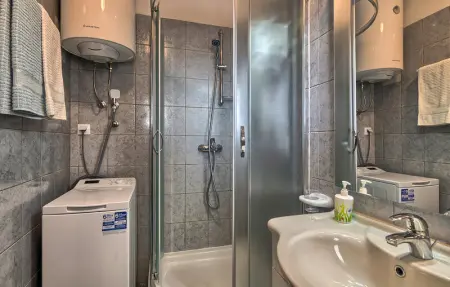 Location Maison 8 personnes à Liznjan - Photo 32