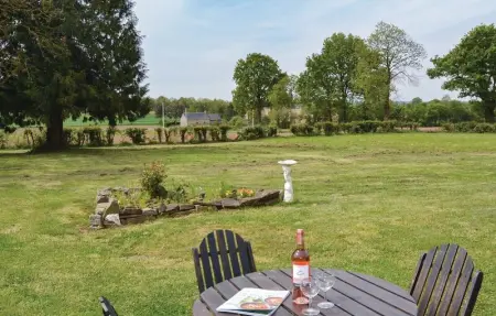 Location Maison 2 personnes à Fougerolles Du Plessis - Photo 2