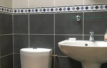 Location Maison 2 personnes à Fougerolles Du Plessis - Photo 5