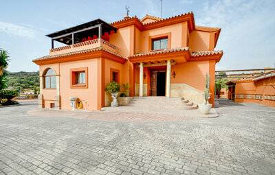House 13 persons in Estepona EAS428