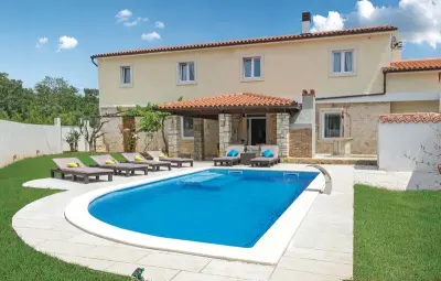 Maison à Peruski - L765502