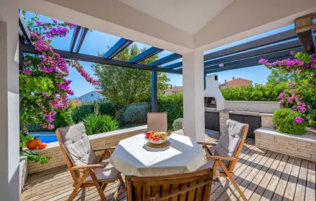 Location Maison 10 personnes à Liznjan - Photo 1