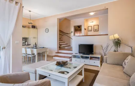 Location Maison 10 personnes à Liznjan - Photo 2