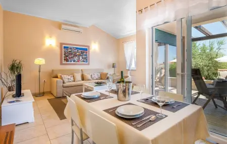 Location Maison 10 personnes à Liznjan - Photo 3