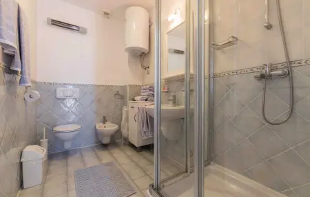 Location Maison 10 personnes à Liznjan - Photo 40