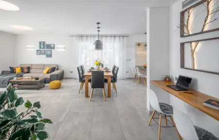 Location Maison 6 personnes à Tinjan - Photo 4