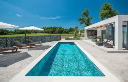 Location Maison 6 personnes à Tinjan - Photo 11