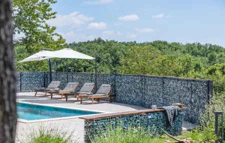 Location Maison 6 personnes à Tinjan - Photo 13