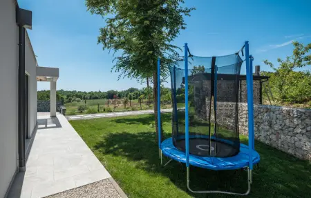 Location Maison 6 personnes à Tinjan - Photo 27