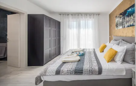 Location Maison 6 personnes à Tinjan - Photo 34