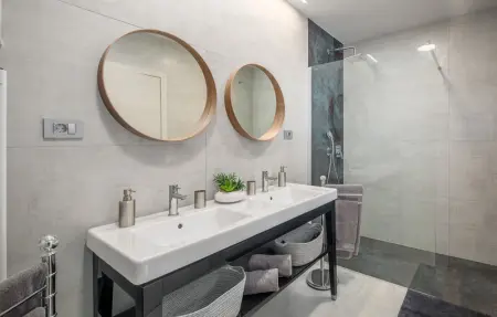 Location Maison 6 personnes à Tinjan - Photo 38