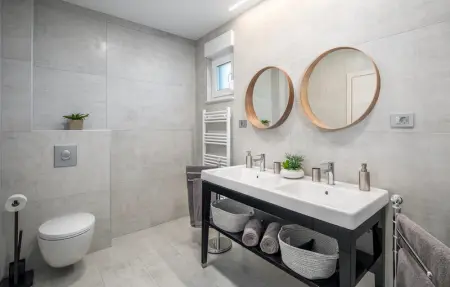 Location Maison 6 personnes à Tinjan - Photo 39