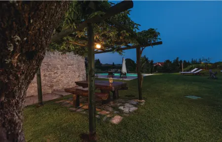 Location Maison 8 personnes à Pazin - Photo 26