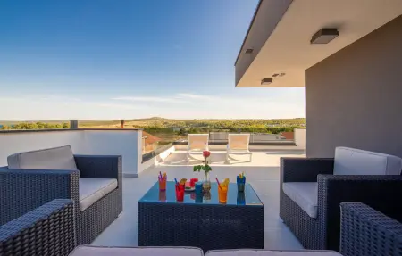 Location Maison 12 personnes à Posedarje - Photo 2