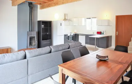 Location Maison 8 personnes à Nîmes - Photo 3