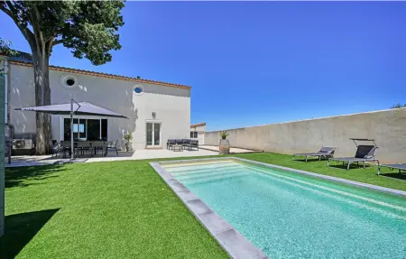 Location Maison 8 personnes à Nîmes - Photo 9