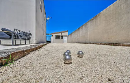 Location Maison 8 personnes à Nîmes - Photo 18