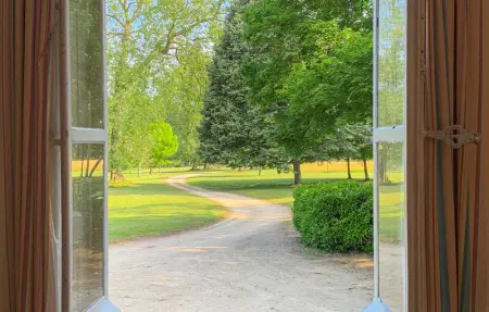 Location Maison 17 personnes à St Michel d.Chavaignes - Photo 4