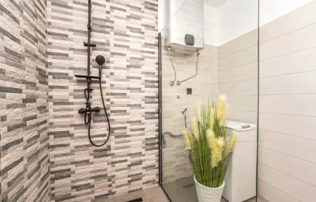 Location Maison 8 personnes à Vir - Photo 26