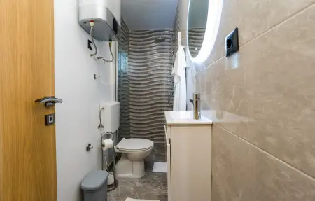 Location Maison 8 personnes à Vir - Photo 27