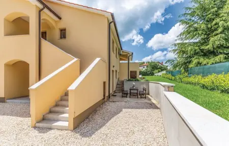 Location Maison 8 personnes à Pazin - Photo 10