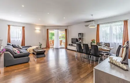 Location Maison 8 personnes à Pazin - Photo 18