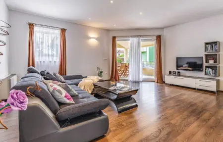 Location Maison 8 personnes à Pazin - Photo 19