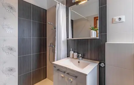 Location Maison 8 personnes à Pazin - Photo 43