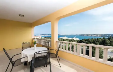 Location Maison 18 personnes à Seget Donji - Photo 2