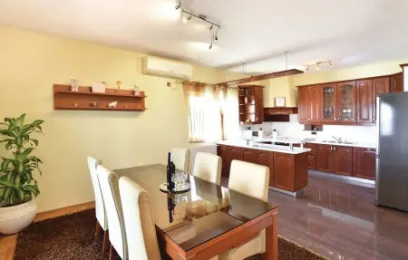 Location Maison 18 personnes à Seget Donji - Photo 21