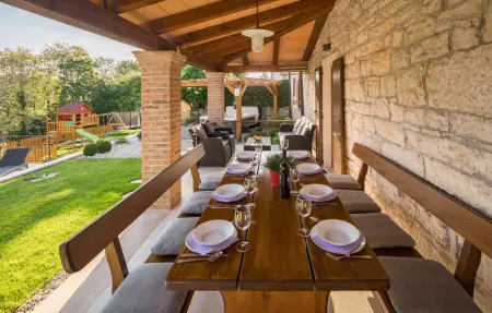 Location Maison 8 personnes à Tinjan - Photo 16