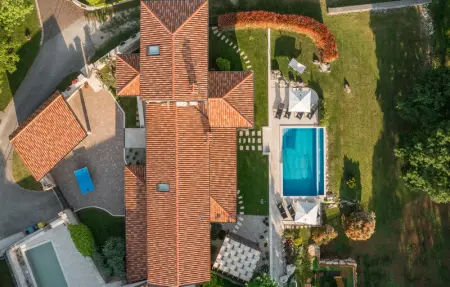 Location Maison 8 personnes à Tinjan - Photo 21