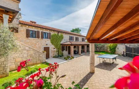 Location Maison 8 personnes à Tinjan - Photo 30