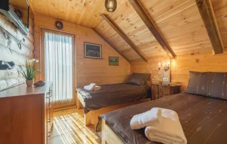 Location Maison 6 personnes à Gospic - Photo 44