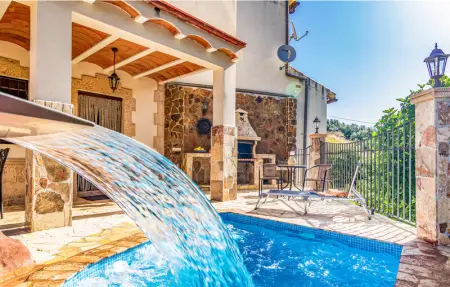 Location Maison 8 personnes à Rute - Photo 1