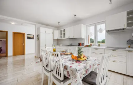 Location Maison 4 personnes à Buje - Photo 5