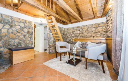 Location Maison 7 personnes à Drnis - Photo 2