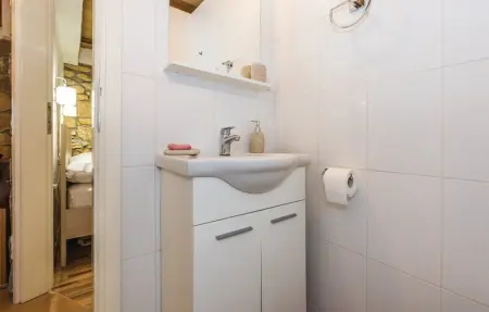 Location Maison 7 personnes à Drnis - Photo 31