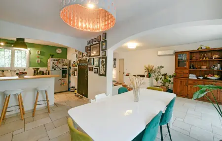 Location Maison 8 personnes à Rochefort du Gard - Photo 4