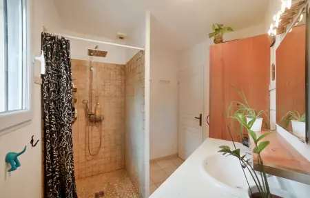 Location Maison 8 personnes à Rochefort du Gard - Photo 15