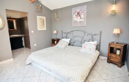 Location Maison 8 personnes à Eyguieres - Photo 3