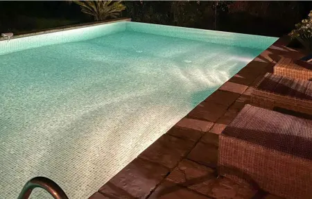 Location Maison 8 personnes à Eyguieres - Photo 12