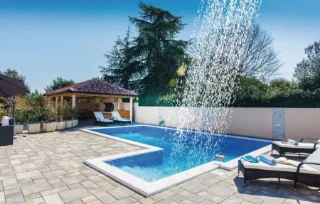 Location Maison 10 personnes à Bibinje - Photo 11