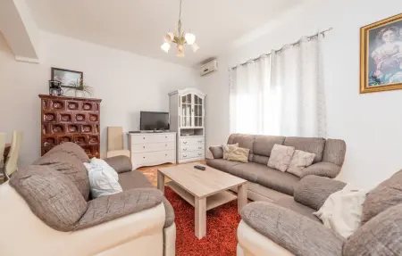 Location Maison 10 personnes à Bibinje - Photo 24