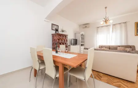 Location Maison 10 personnes à Bibinje - Photo 27