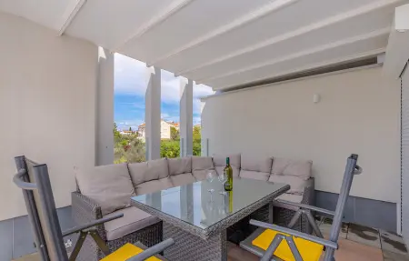 Location Maison 8 personnes à Malinska - Photo 1