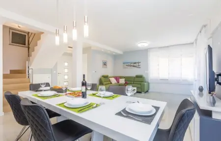 Location Maison 8 personnes à Malinska - Photo 28