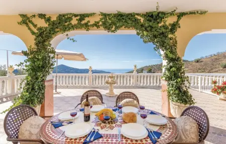 Location Maison 6 personnes à Corumbela - Photo 3