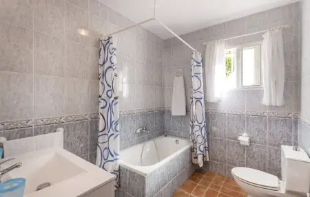 Location Maison 6 personnes à Corumbela - Photo 26