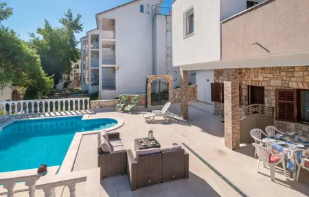 Location Maison 12 personnes à Necujam - Photo 8